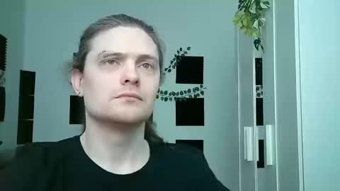Snapshot of maxs_93 chatting on March 11, 10:32 am maxs_93 online show from March 11, 10:32 am