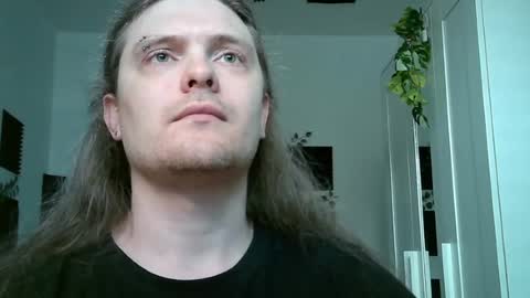 Snapshot of maxs_93 chatting on July 22, 2:42 pm maxs_93 online show from July 22, 2:42 pm