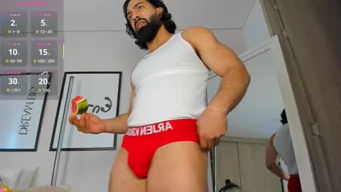 Max online show from October 26, 4:13 pm