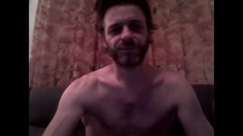 Snapshot of maxthewolf chatting on June 3, 1:52 am MaxTheWolf online show from June 3, 1:52 am