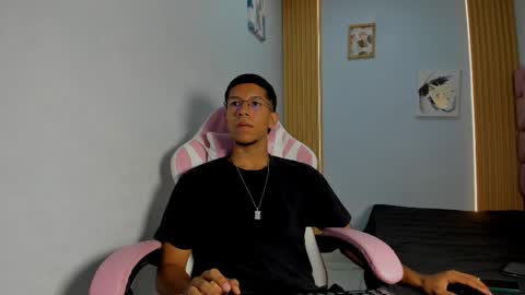 maxvibe420 online show from October 7, 1:30 pm