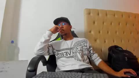 maxvibe420 online show from October 16, 1:34 pm