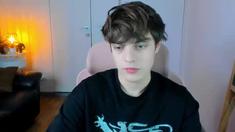 Max online show from March 9, 6:56 pm