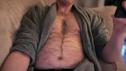 Snapshot of maxwellj1234 chatting on December 18, 10:02 pm maxwellj1234 online show from December 18, 10:02 pm