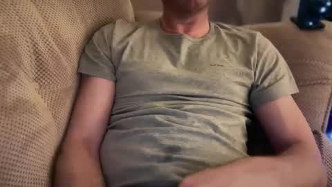 Snapshot of maxwellj1234 chatting on December 21, 9:04 pm maxwellj1234 online show from December 21, 9:04 pm