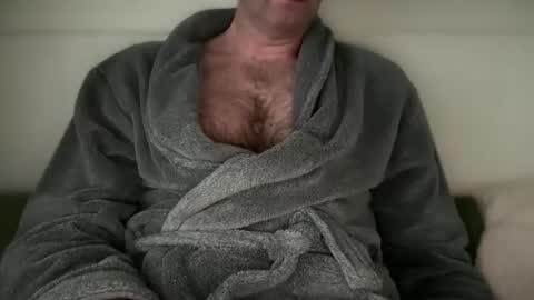 Snapshot of maxwellj1234 chatting on December 28, 2:53 pm maxwellj1234 online show from December 28, 2:53 pm