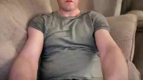 Snapshot of maxwellj1234 chatting on February 9, 5:01 pm maxwellj1234 online show from February 9, 5:01 pm