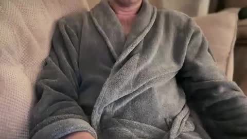 Snapshot of maxwellj1234 chatting on February 13, 7:35 am maxwellj1234 online show from February 13, 7:35 am