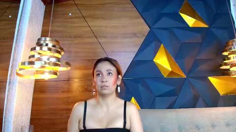 Snapshot of maxx_caprice chatting on November 19, 2:55 am gabby online show from November 19, 2:55 am