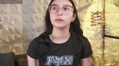 Snapshot of maxx_caprice chatting on June 10, 10:58 am gabby online show from June 10, 10:58 am