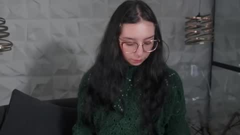 Snapshot of maxx_caprice chatting on June 15, 11:01 am gabby online show from June 15, 11:01 am