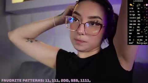 Snapshot of maxx_caprice chatting on July 28, 3:21 pm gabby online show from July 28, 3:21 pm