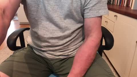 Snapshot of maxx_martin chatting on June 10, 11:20 am Max online show from June 10, 11:20 am