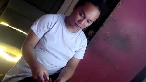 Snapshot of maxxi_18 chatting on February 27, 10:37 am maxxi_18 online show from February 27, 10:37 am