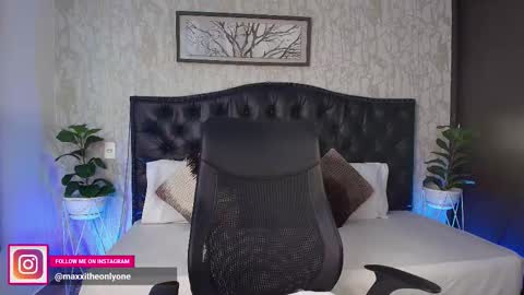 Maxxi online show from November 8, 4:45 am