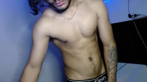 Snapshot of maxximus_10 chatting on December 30, 9:37 am maxximus_10 online show from December 30, 9:37 am