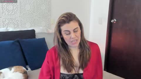 Victoria online show from December 18, 5:08 pm