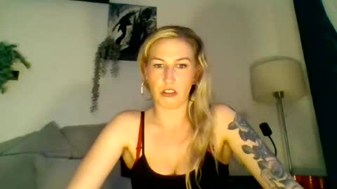 Snapshot of may4jay chatting on June 23, 7:45 pm may4jay online show from June 23, 7:45 pm