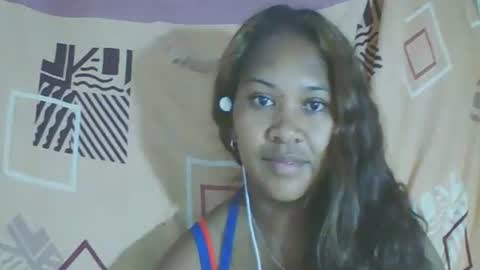 may595642 online show from April 30, 4:02 pm