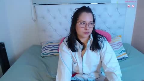 May online show from November 25, 4:12 am