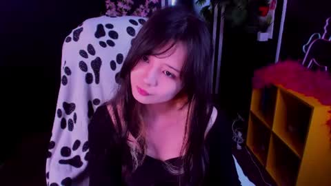 Snapshot of may_lings chatting on June 20, 11:13 am may_lings online show from June 20, 11:13 am