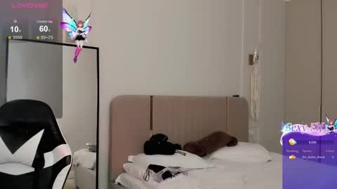 Mia online show from February 14, 2:19 am