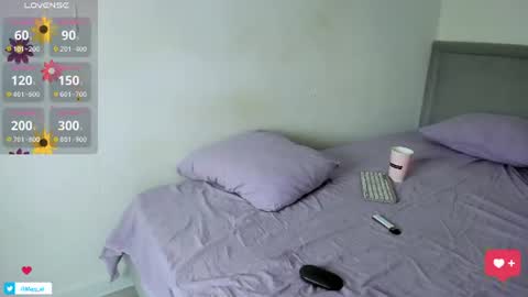 Snapshot of may_xx chatting on July 31, 1:16 am may_xx online show from July 31, 1:16 am