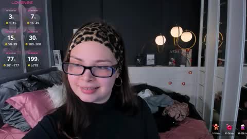 Maya online show from February 25, 2:05 pm