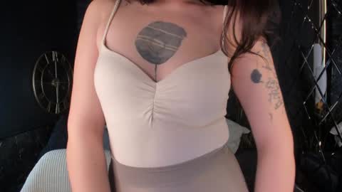 Snapshot of maya___muse chatting on May 10, 2:44 pm Maya online show from May 10, 2:44 pm