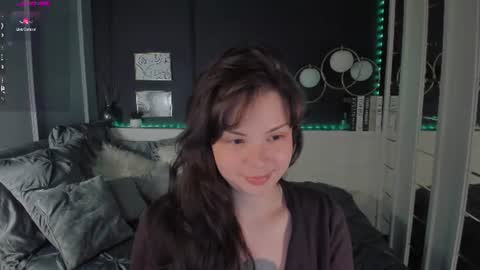Snapshot of maya___muse chatting on June 17, 2:18 pm Maya online show from June 17, 2:18 pm