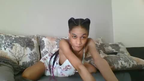 Snapshot of maya_dol chatting on October 16, 2:18 pm maya online show from October 16, 2:18 pm