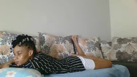 Snapshot of maya_dol chatting on October 21, 8:20 pm maya online show from October 21, 8:20 pm