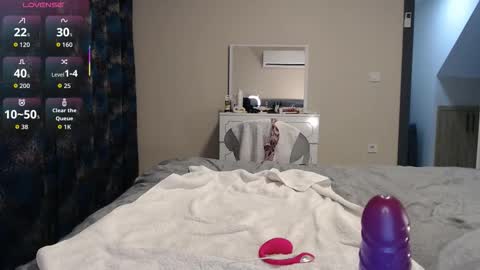 Snapshot of maya_kumashiro chatting on November 22, 8:30 pm maya_kumashiro online show from November 22, 8:30 pm