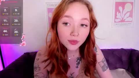 Snapshot of maya_light chatting on February 13, 7:56 am Maya online show from February 13, 7:56 am