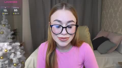 Maya online show from December 21, 2:37 pm