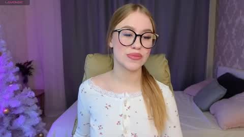 Maya online show from January 15, 1:41 pm