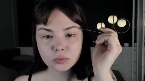 Woman online show from October 28, 6:06 am