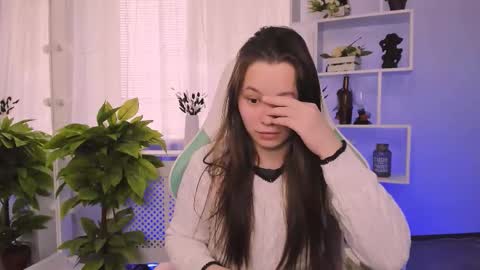 Maya online show from March 5, 7:37 am