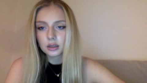 mayaflirt online show from February 18, 9:00 pm