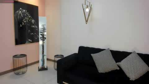 Maya online show from January 17, 3:22 am