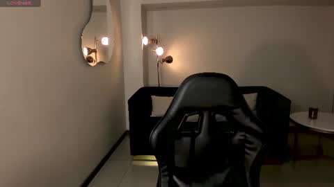 Maya online show from July 1, 7:02 pm