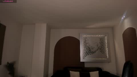 Maya online show from July 28, 8:23 pm