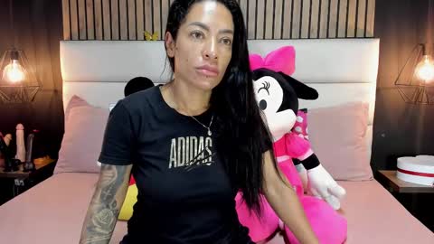 Snapshot of mayarusell01 chatting on February 24, 10:26 am Nicolle Ruselle Hello my lovely schedule for great fun from 630 am and end 800 pm Colombian time I wait for you online show from February 24, 10:26 am