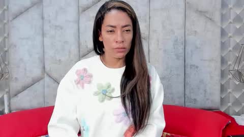 Nicolle Ruselle   Hello my lovely  schedule for great fun from  630 am and end 800 pm Colombian time I wait for you online show from December 21, 6:15 pm