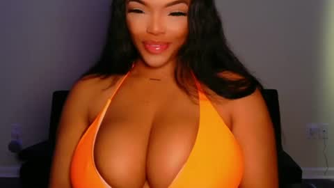 Snapshot of maybabi chatting on June 24, 1:10 pm MayBabi online show from June 24, 1:10 pm
