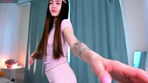 Snapshot of maybe_baby69 chatting on May 17, 12:23 pm Emily online show from May 17, 12:23 pm