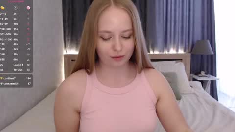 Snapshot of maybebabyx chatting on June 5, 6:52 am maybebabyx online show from June 5, 6:52 am