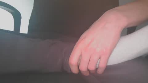 Snapshot of maybeex111 chatting on January 13, 11:08 am Someone online show from January 13, 11:08 am