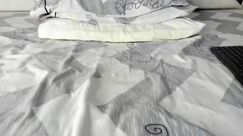 Snapshot of maybelline_666 chatting on October 24, 11:23 pm Maybelline69 online show from October 24, 11:23 pm