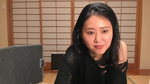 Snapshot of maybenanako chatting on February 8, 10:19 pm Nanako online show from February 8, 10:19 pm